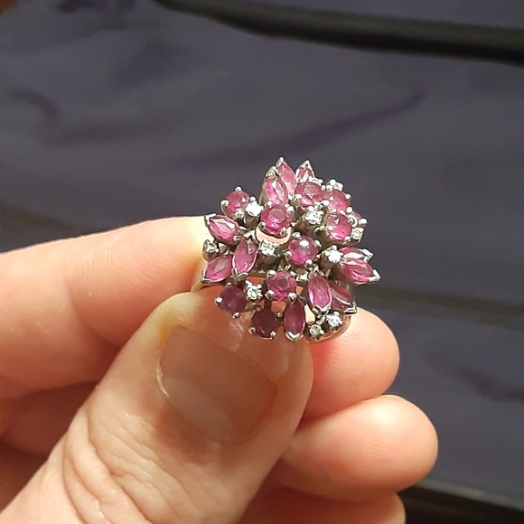 Vintage Platinum Band Ruby Cluster Cocktail Ring Mid Century - Picture 5 of 13